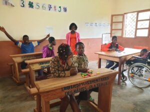 Unterricht mi AHPPV in Baham, Kamerun